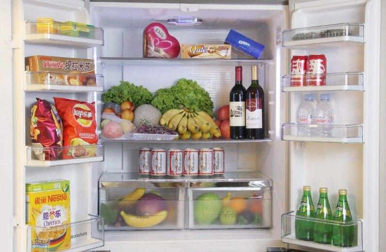 如何清潔家里面的冰箱？